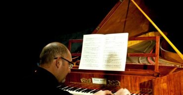 Mastroprimiano esegue le grandi sonate del periodo classico