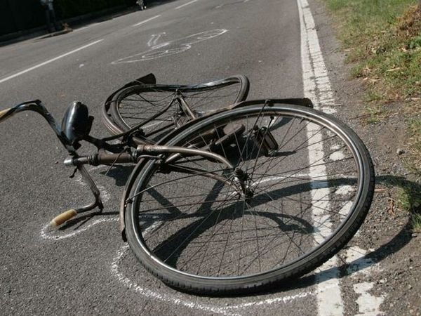 Incidente mortale sulla S.P. 41, travolto ciclista
