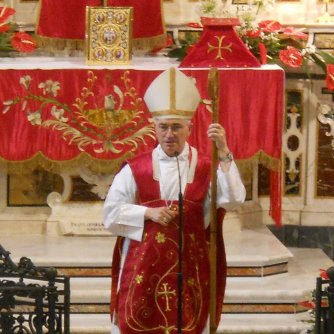 Vescovo Lucio Renna