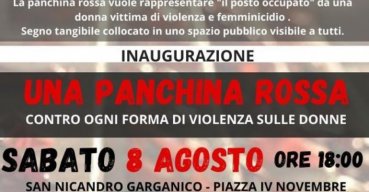 Una panchina rossa: manifestazione contro la violenza sulle donne