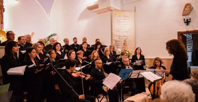 Concerto del coro Manduzio in onore del mese mariano 