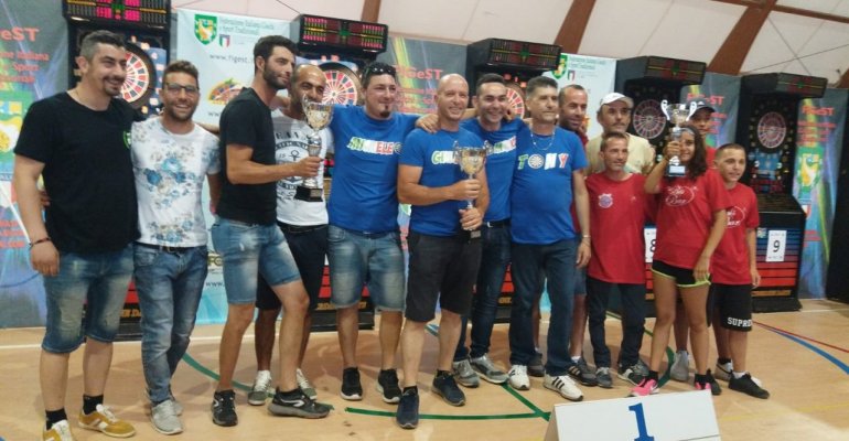 Torneo freccette, sannicandresi sbaragliano in Puglia