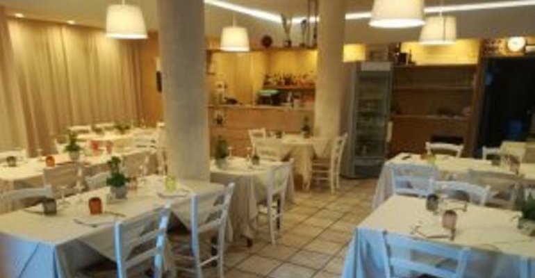 Furto con scasso al ristorante Pane&Olio, indagano i Carabinieri
