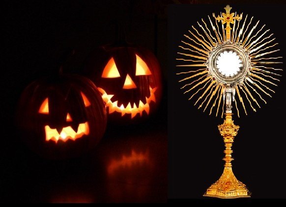 Halloween: un'Adorazione Eucaristica riparatrice in Chiesa Madre